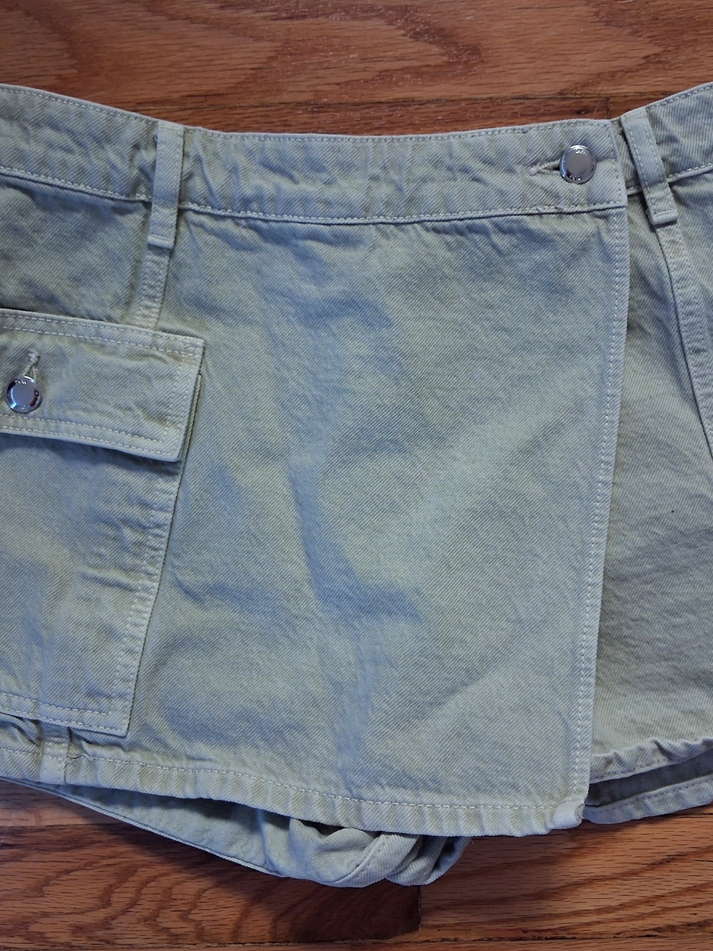 Zara Light Sage Utility Mini Skort - Picture 1 of 4